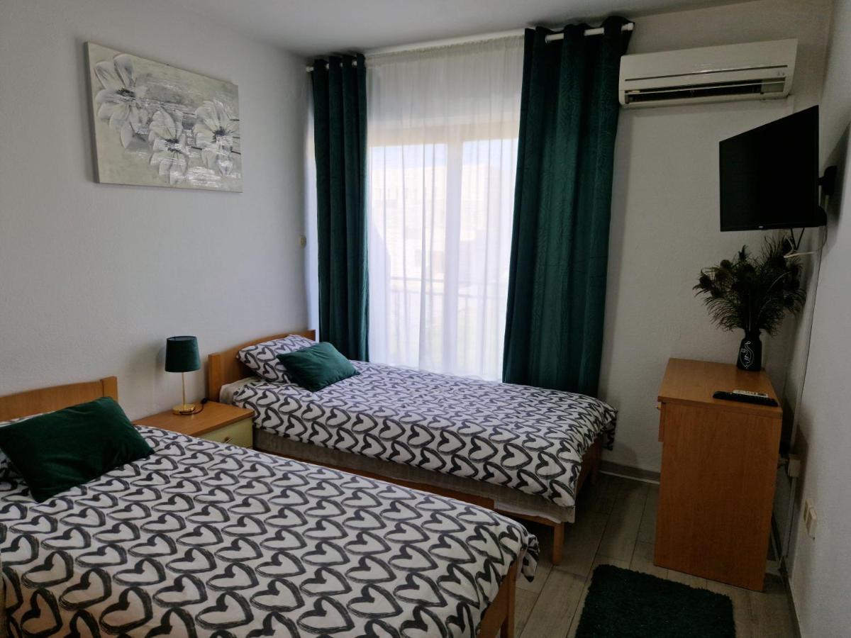 Motel "Tri Lovca" Knin Exterior photo